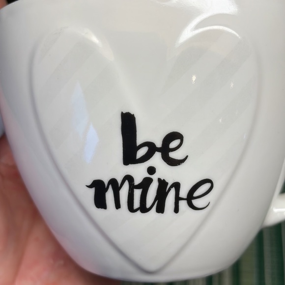“Be Mine” mug (set of 2) - Picture 8 of 9